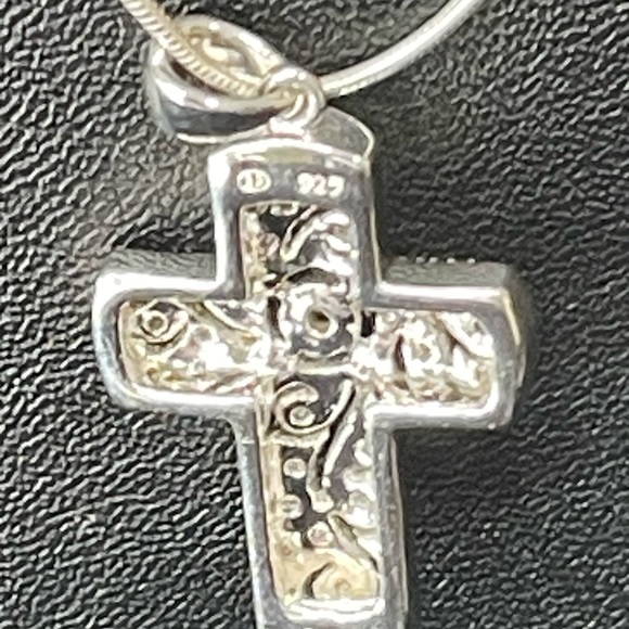 925 Sterling silver, EA Diamond Cross necklace - Picture 3 of 8